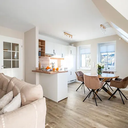 Haus Springflut 6 *